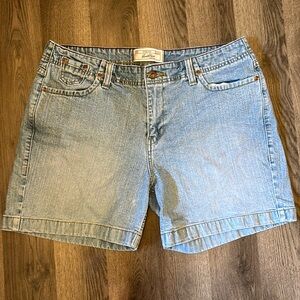 Levi’s vintage blue jean shorts size 12  L 36”